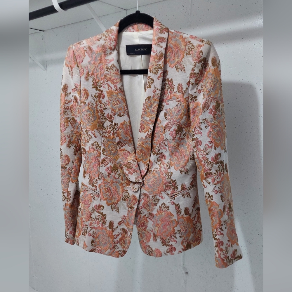 Zara Floral Jacard Jacket